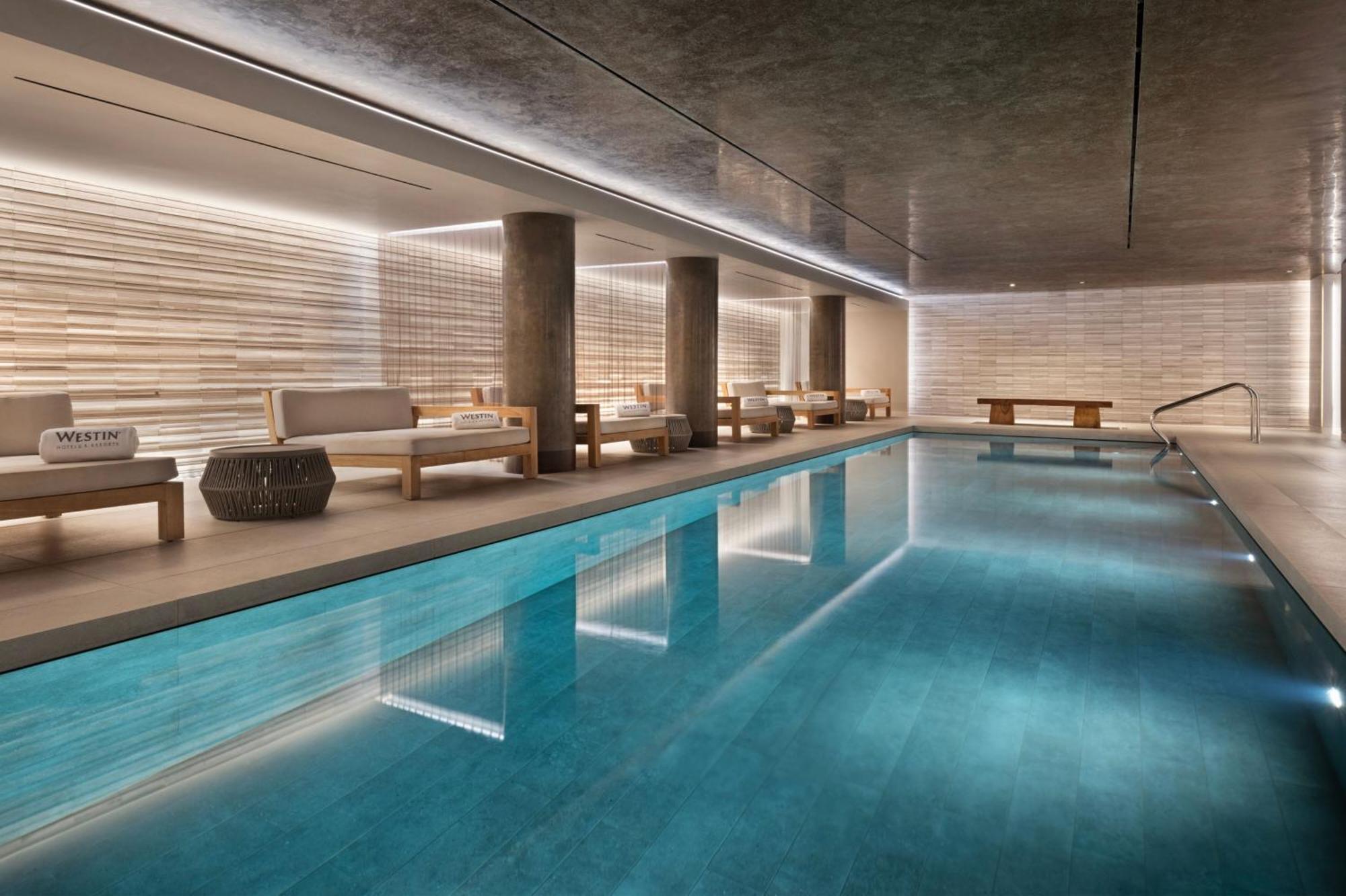 The Westin London City Kültér fotó The pool at The London West End